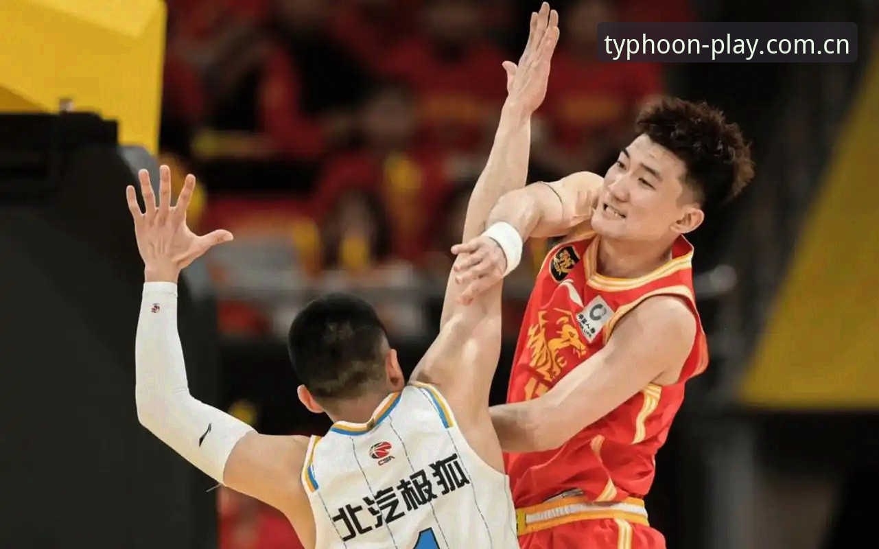 凤凰TYPHOON app攻略 CBA半决赛G4前瞻:上海男篮晋级在望,凤凰体育平台深度解析关键变数